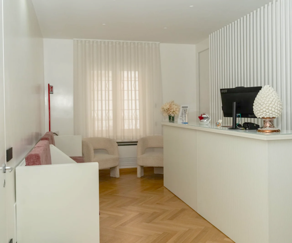 Studio Colletti Desk